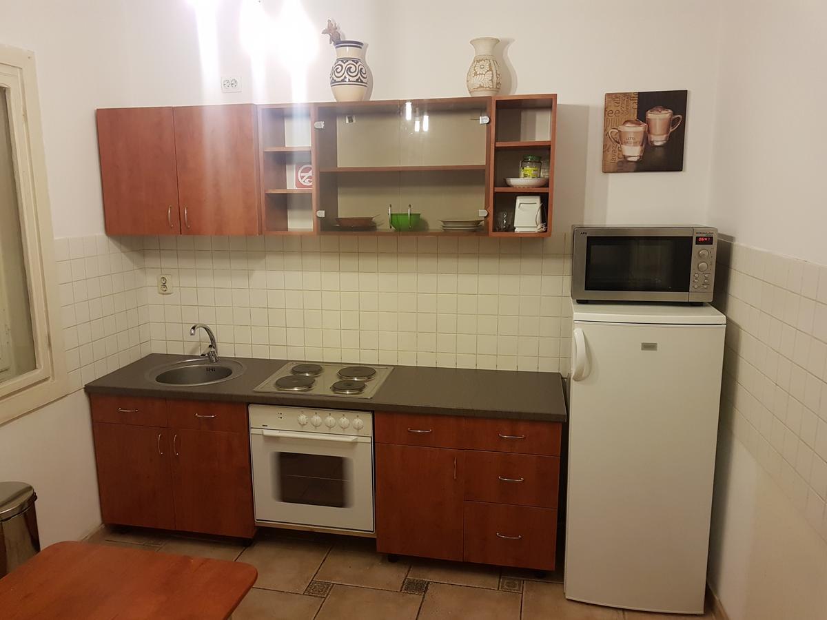 Enjoy Hostelクルージュ＝ナポカ エクステリア 写真